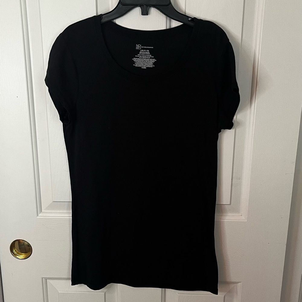 NO BOUNDARIES | Black Tee